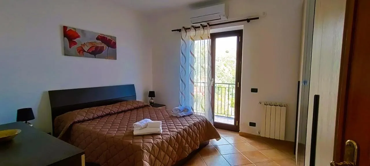 הוילה טאורמינה Casa Pasitea איטליה