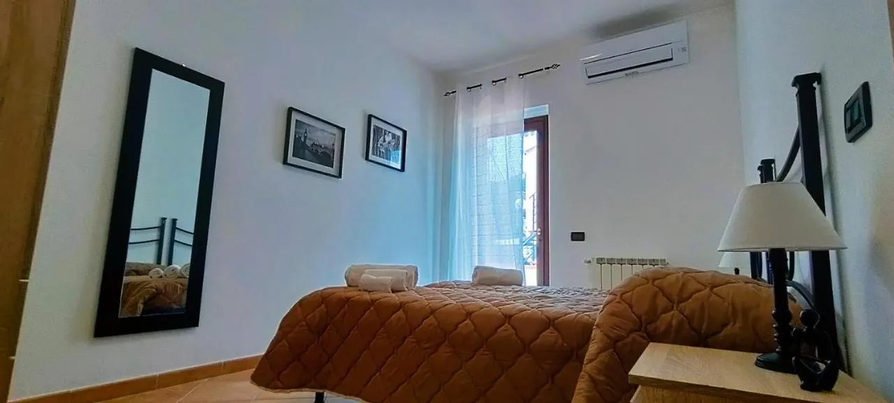 הוילה טאורמינה Casa Pasitea בית נופש